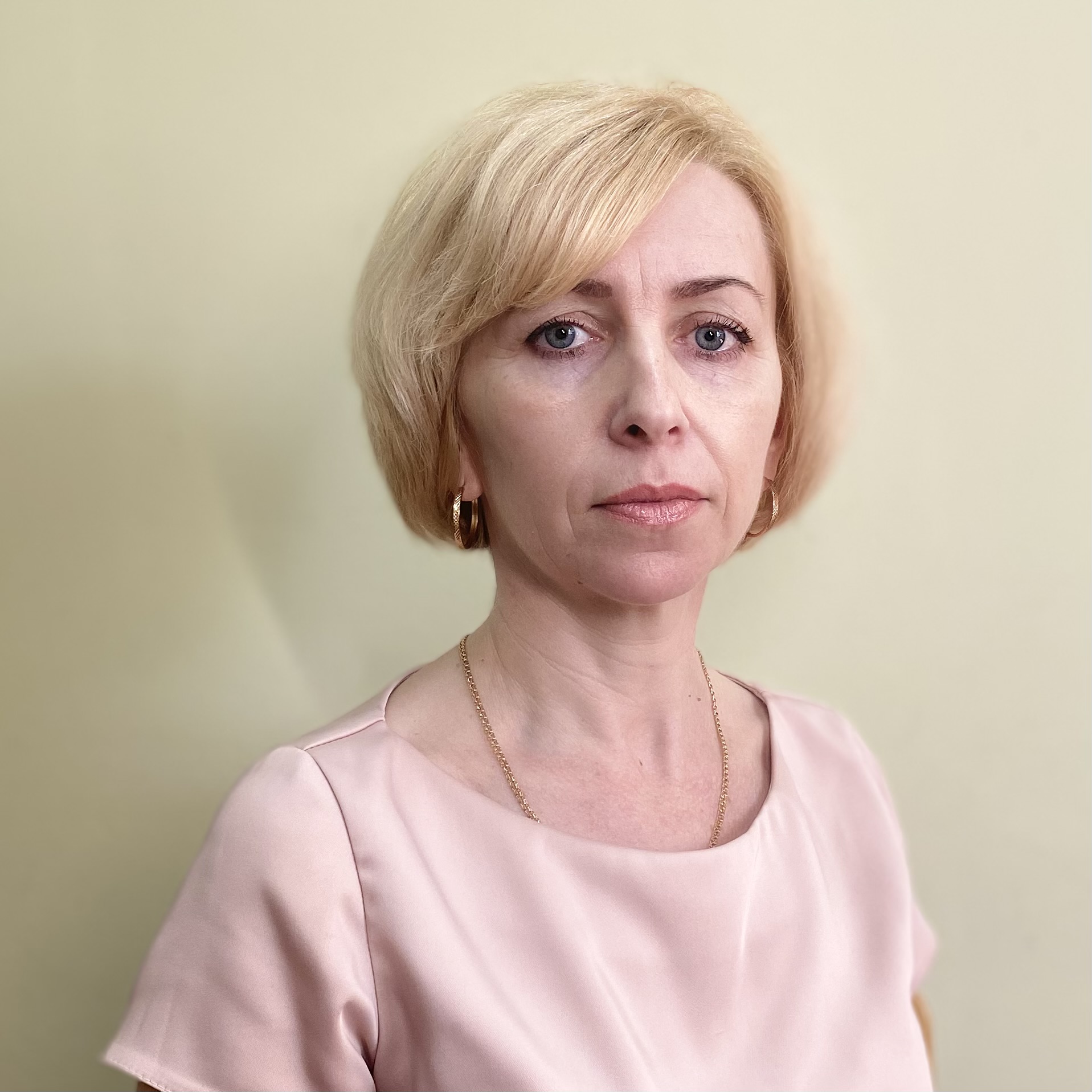 Тихонова Елена Борисовна.